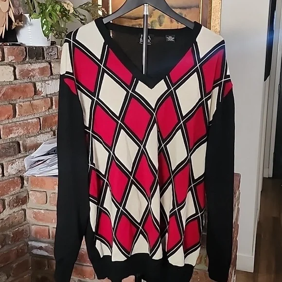 Jos. A. Bank Signature Merino Wool Argyle V-Neck Sweater - Picture 1 of 5